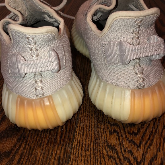 Yeezy Boost 350 - Picture 6 of 7